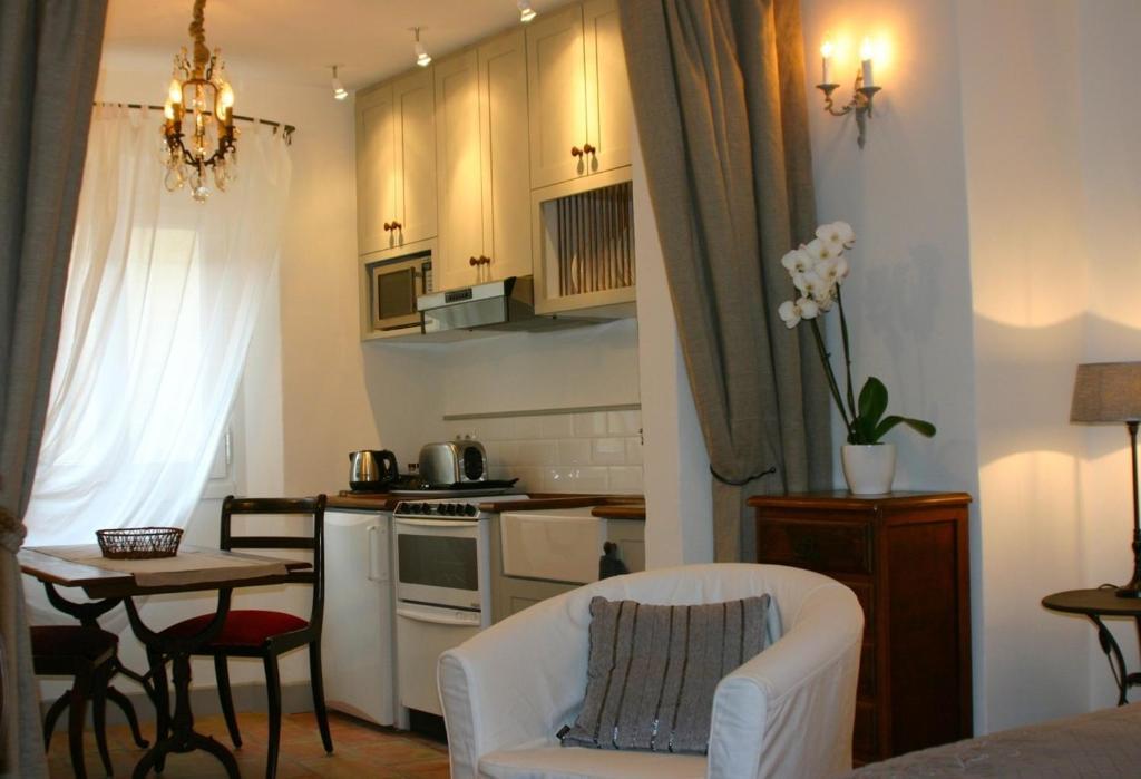 Mougins Village Holiday Lets Nisa Cameră foto